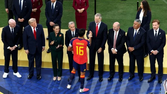 las-autoridades-en-la-ceremonia-de-premiacion-del-mundial.-getty-635x358