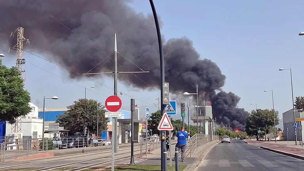 Incendio-Instalaciones-Albolote-02