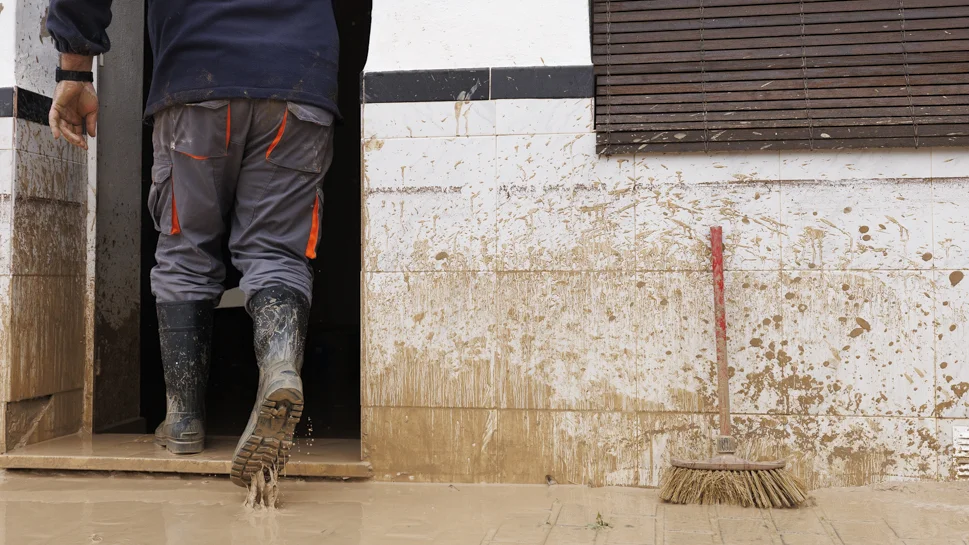 el-subdelegado-de-gobierno-de-Espana-visita-Villanueva-Mesia-tras-los-efectos-del-temporal-Leonardo-AC-36
